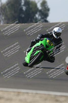 media/Nov-01-2025-TrackDaz (Sat) [[2b4d5192bc]]/B Group/1220pm (Turn 2 Outside)/